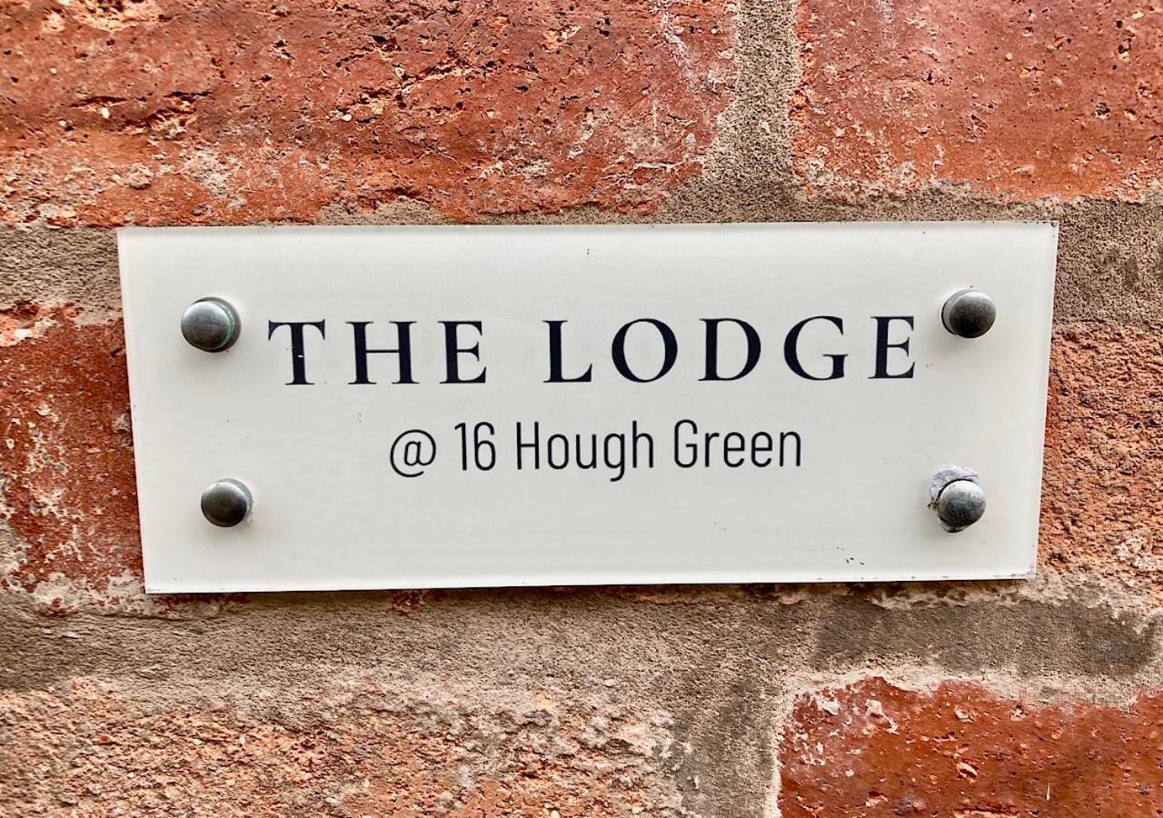 The Lodge Chester - Luxury Apartment For Two, With Free Parking! Hough Green Exterior foto