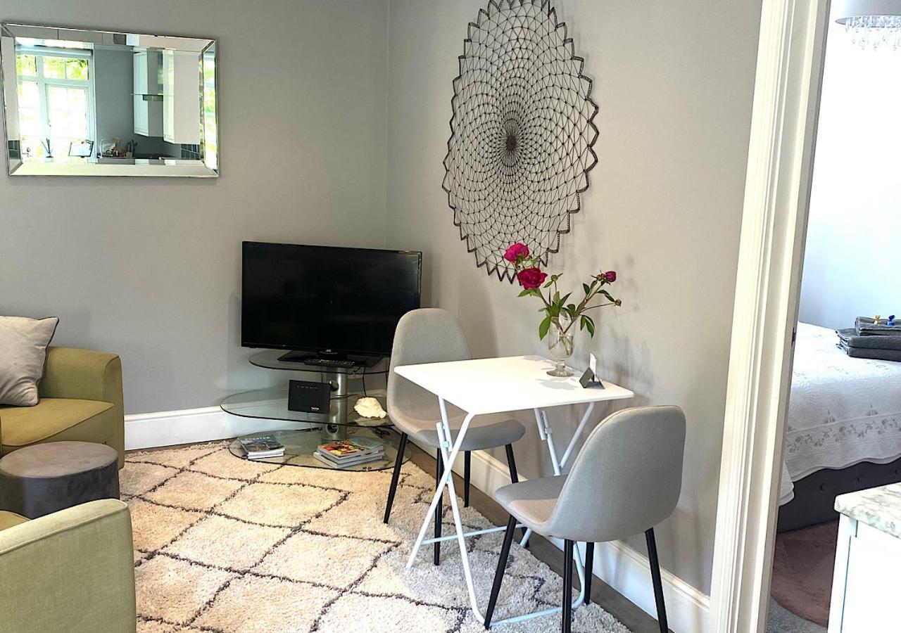 The Lodge Chester - Luxury Apartment For Two, With Free Parking! Hough Green Exterior foto